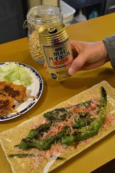 本日の肴は京野菜「万願寺とうがらし」と串カツ