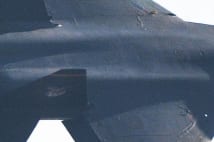 中国のステルス機　翼に凹凸あり「戦闘機として考えられぬ」