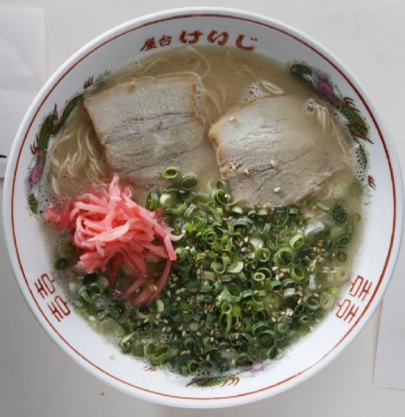 屋台けいじ　ラーメン　600円