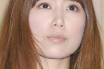 第一子妊娠の絢香 一流ブランド製10万円のベビーベッドを購入