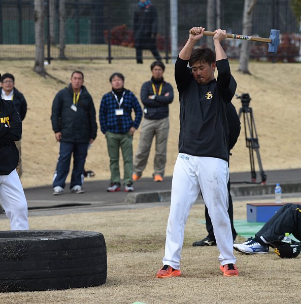 松坂大輔はハンマートレーニングに納得顔