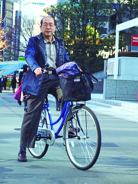 自転車で疾走する姿でお馴染みの桐谷さん