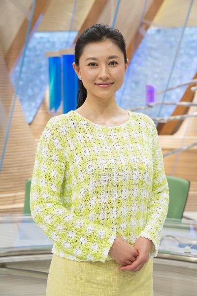 菊川の明るいキャラクターが番組をなごませることも