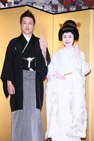 結婚した、中村獅童と沙織さん