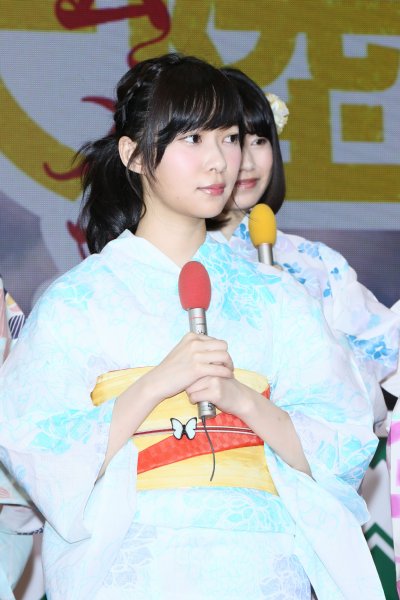 選抜総選挙で1位に輝きセンターを奪還した指原莉乃