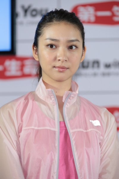 武井咲の真剣な眼差し
