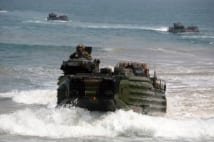 尖閣脅威を受け防衛省 日本版海兵隊「水陸機動隊」の新設予定