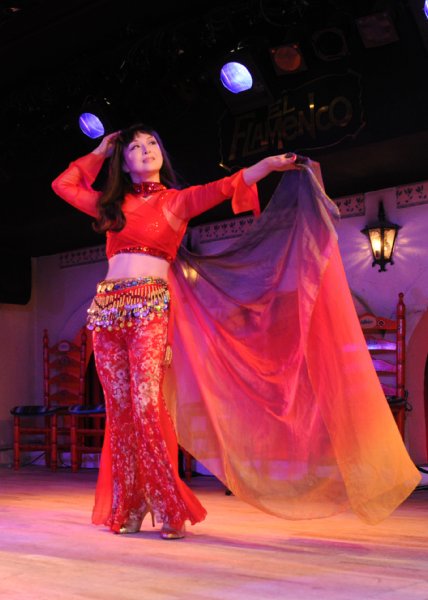 美魔女と呼ばれる美容皮膚科医若さの秘訣はベリーダンス Newsポストセブン 美魔女と呼ばれる美容皮膚科医若さの秘訣はベリーダンス Newsポストセブン
