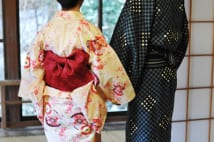 レンタル普及で浴衣男子増 帯の位置が高すぎるとバカボンに