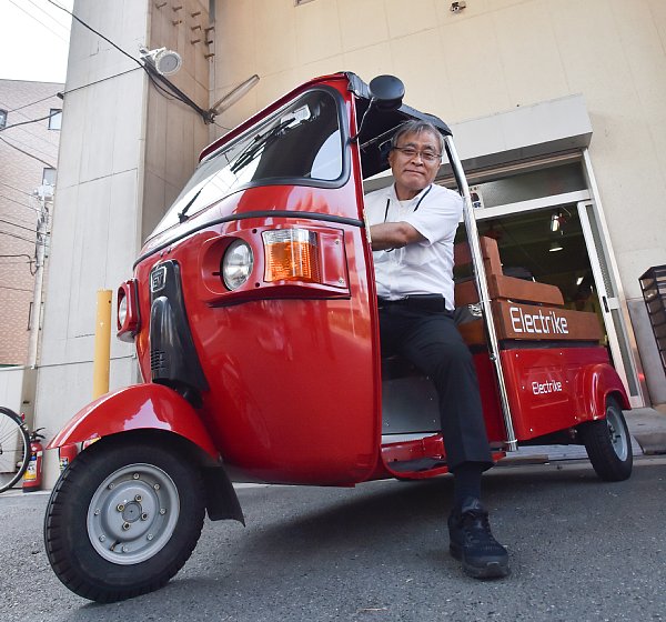 10時間充電で60km走行可能なオート三輪 販売前から注文殺到 Newsポストセブン 10時間充電で60km走行可能なオート三輪 販売前から注文殺到 Newsポストセブン