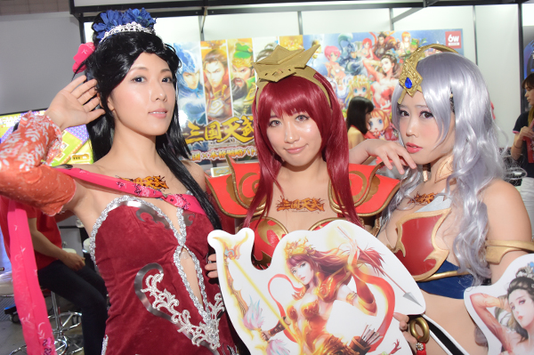 「東京ゲームショウ2015」で見つけた美女コンパニオン