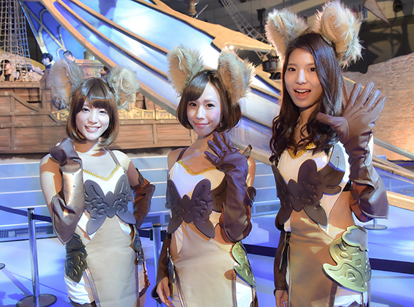 「東京ゲームショウ2015」で見つけた美女コンパニオン