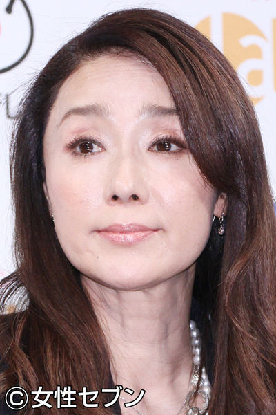 浅野ゆう子 亡き恋人 田宮五郎さんの納骨で 決別の儀式 Newsポストセブン