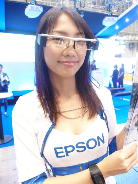 セイコーエプソン開発の「モベリオ」は業務用途の引き合いが多い