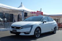 来年3月に発売予定のホンダの燃料電池車