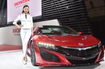 来年より生産開始予定のホンダの新型スポーツカー「NSX」