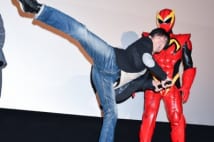 なだぎ武がキック！