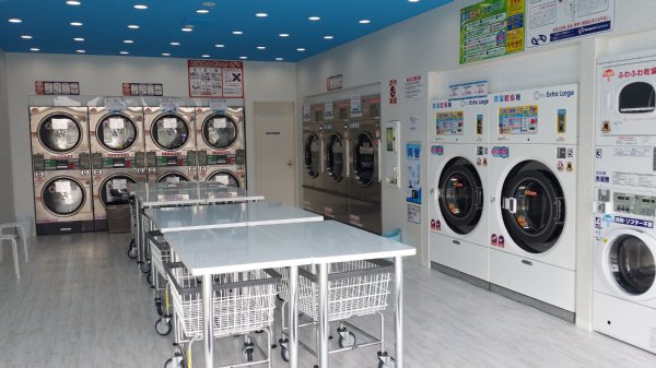 株式会社ユーゴーが運営する「ランドリー専科蘇我店」