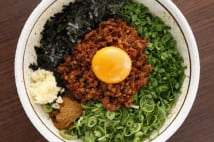 汁なし麺 名古屋の台湾まぜそば東京進出がブレイクの契機に