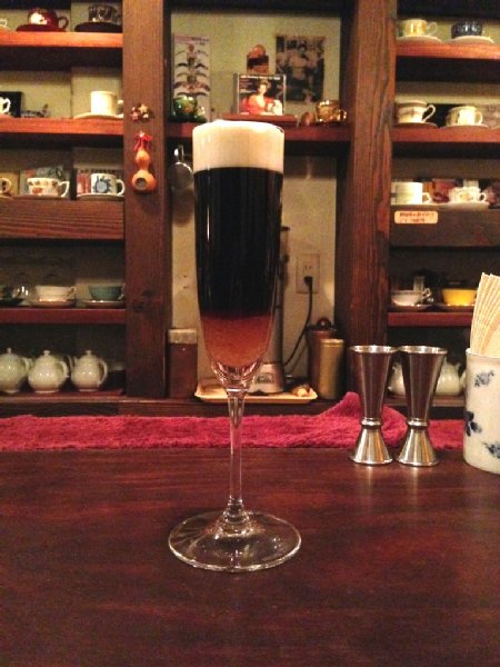 東京・学芸大学『平均律』のウィンナーコーヒー
