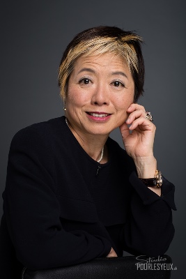 53歳での思わぬ失業経験を語る栗崎由子さん