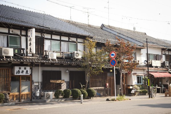 愛知・覚王山の日泰寺へと続く参道