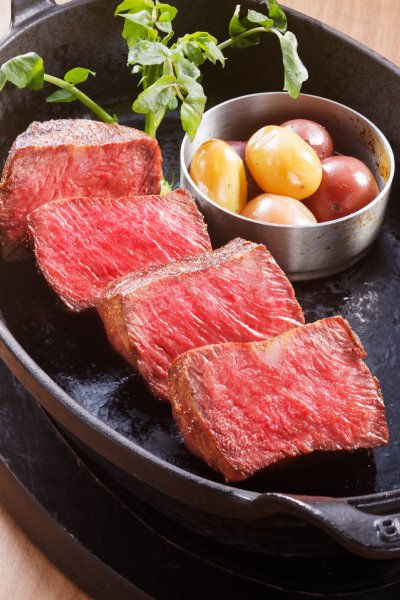山形牛のシンタマの網焼き（200g）2765円