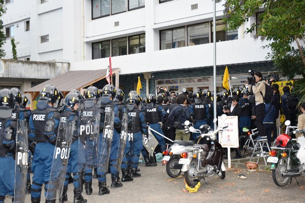 中核派の関係先として家宅捜索された京都大学熊野寮　共同通信社