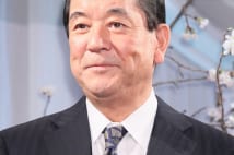 西田敏行、加山雄三ら大御所　CMやTVでのおとぼけぶりが話題