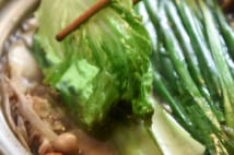 21種類の野菜味わう『桃太郎鍋』 小松菜はバターのような味