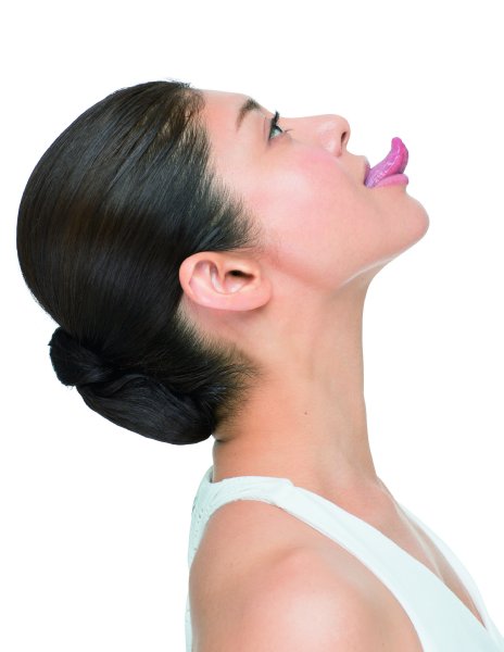 あごのたるみに有効な顔ヨガ「三角の舌」