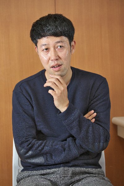 吉本新喜劇・座長の小籔千豊