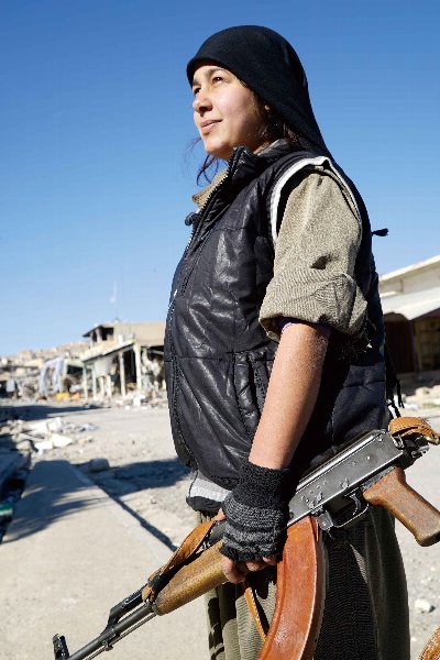 PKK（クルド労働者党）の女性兵士