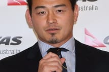 豪出発前、草野球の夢がかなったという五郎丸選手