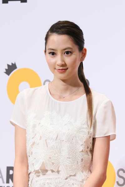 ニューヨーク出身のモデル・河北麻友子