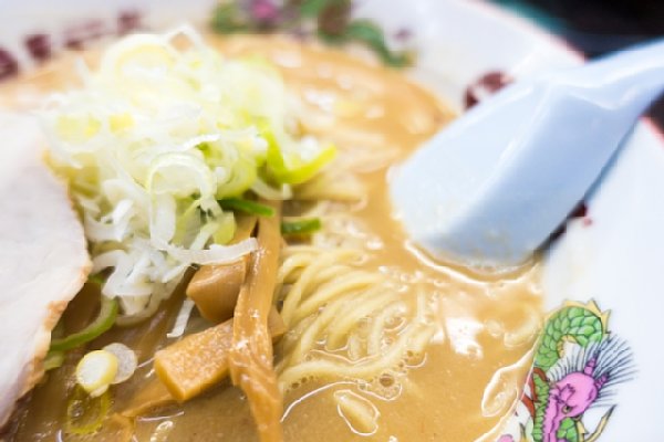 「ラーメン6重苦」とは？