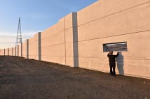 震災被災地の防潮堤整備計画 5年経過し完成は19%