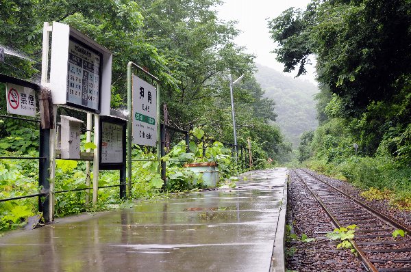 廃線後の岩泉線押角駅。同駅は鉄道ファンから、秘境駅として有名だった。