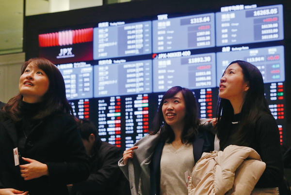 34年後の日経平均はどうなっているか　AP/AFLO