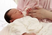 少子化対策 7歳まで育てた家庭に1000万円支給せよ