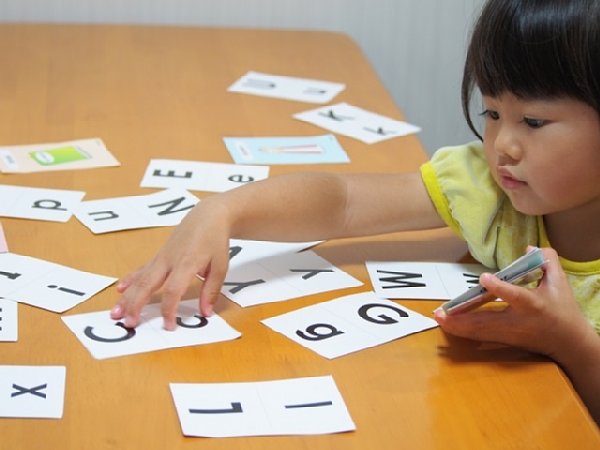 英語教育のあり方が問われる