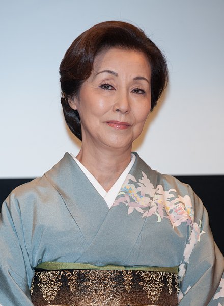肺がん闘病を続ける野際陽子