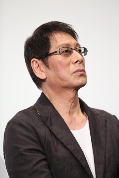 舞台挨拶に登場した大杉漣
