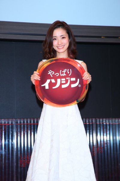 「やっぱりイソジン」とアピールする上戸彩