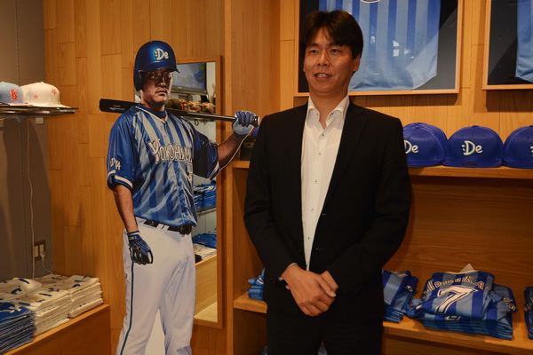 横浜DeNAベイスターズ広報・PR部長の楠本淳氏