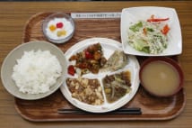 日本体育大学の学食 600円で麻婆や餃子の本格中華が食べ放題