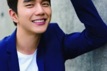子役から成長の韓国俳優ユ・スンホ 腕の筋肉に「男」が浮かぶ