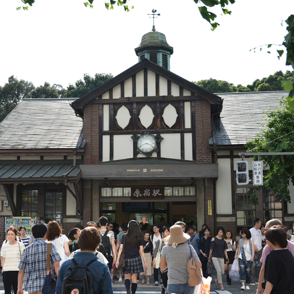 原宿駅の駅舎取り壊しに反対の声