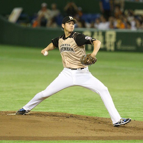 二刀流で活躍する大谷翔平