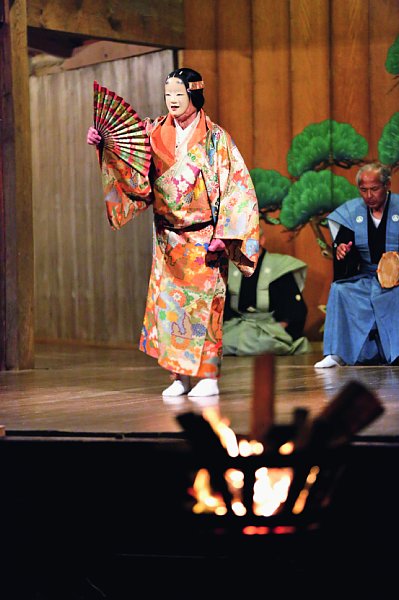 諏訪神社で奉納されたのは名曲『熊野（ゆや）』